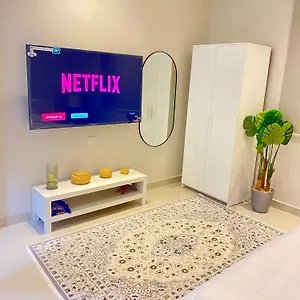 Riviera شقة