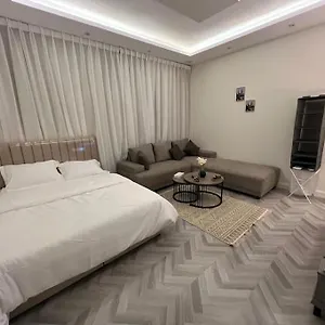أستديو تصميم أنيق هادي دخول ذاتي شقة